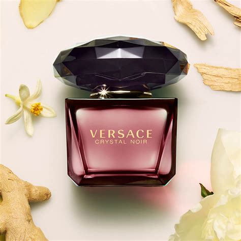 versace crystal noir kullanan ünlüler